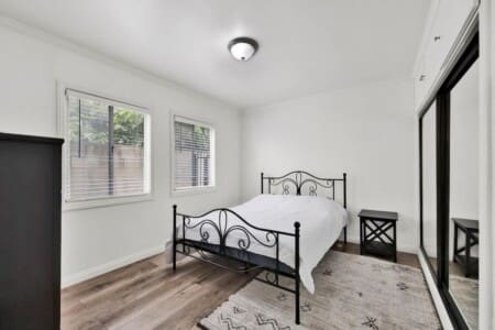 659f8f32 fa73 44 v ZR