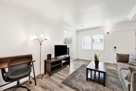 80eb5167 5232 4a xIhvZ