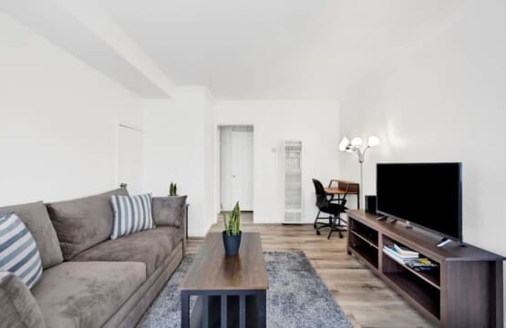 d4110a2e 18b8 42 DXc4a