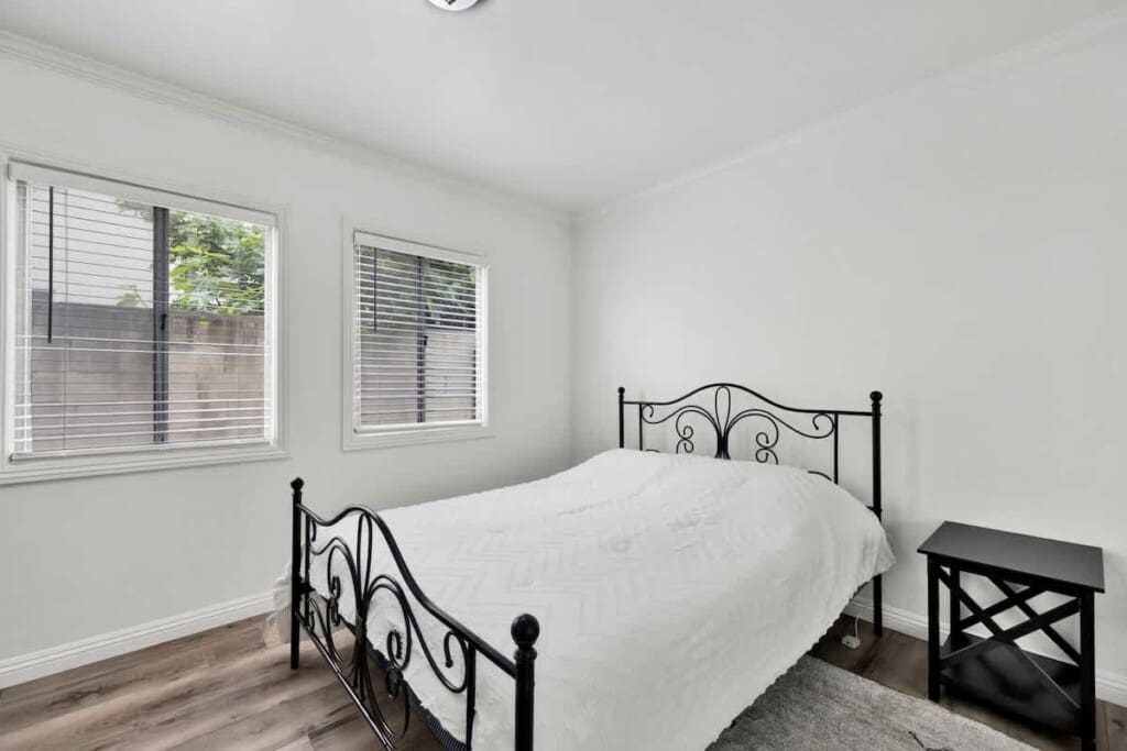 fec1bd2c 66af 4b Kv5Z1