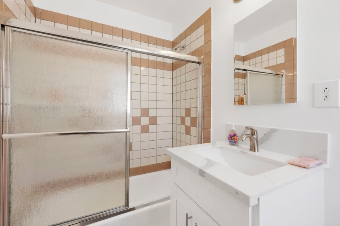 11e0b7dd 6e0d 44 85FW