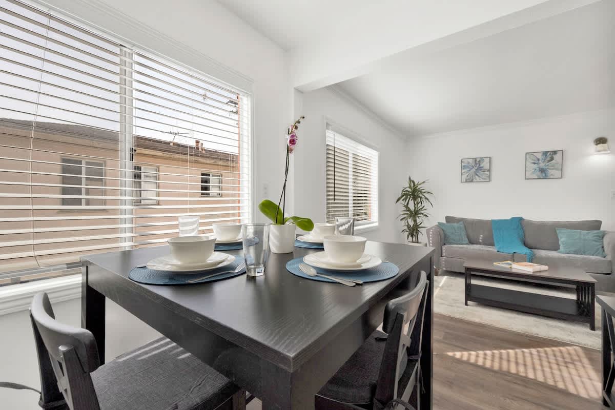 1d6ccdba 6721 4b DJcgB