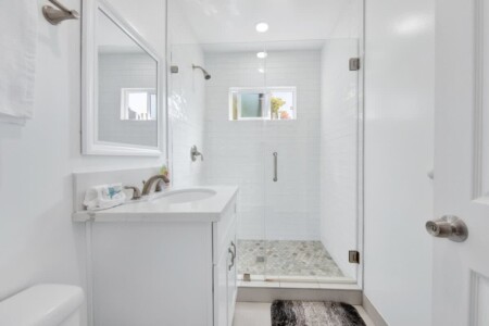 58a8c5c1 a07b 49 aNloE