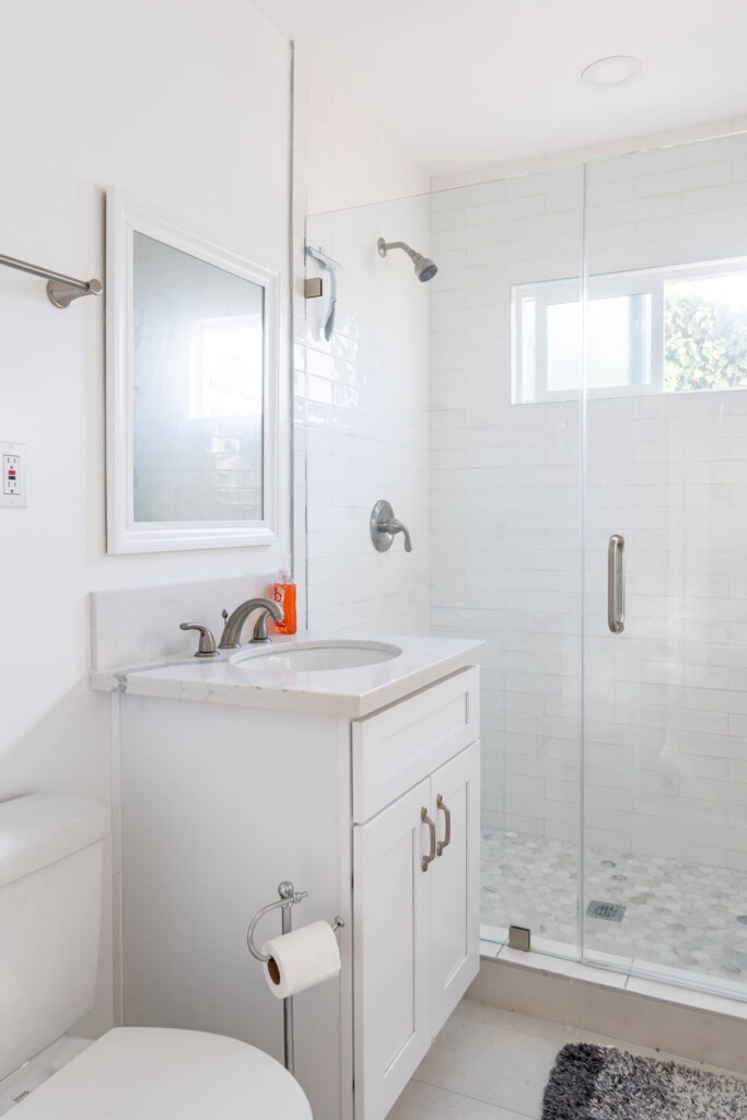 5c03d84d b3c4 4b fkESc