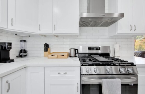 6140f8af f3ea 4e DLjVF