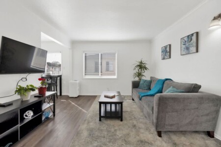 b0e3e4c3 1f04 41 8XEVc