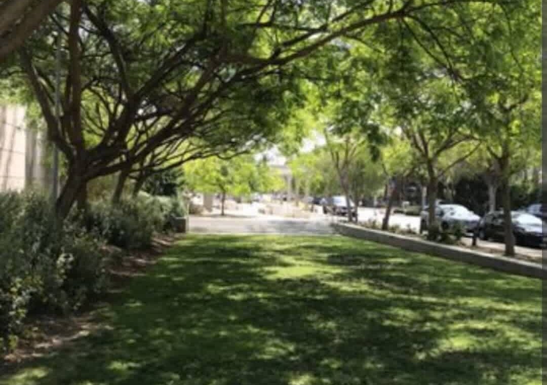 e0068967 8a3e 43 gumg5