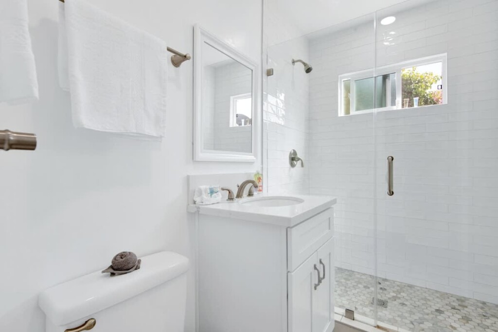 f042bce1 ec97 43 qOFgd