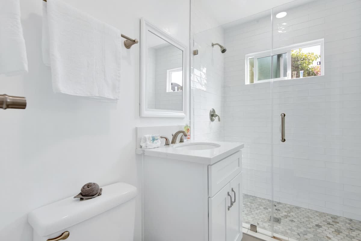 f042bce1 ec97 43 qOFgd