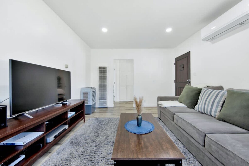 f5df84b0 73ee 44 2kgaQ